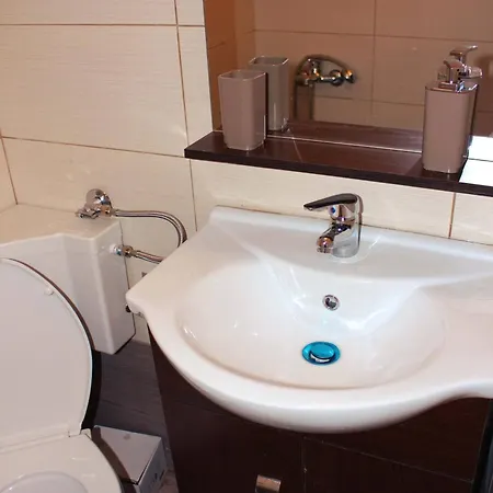 Amazing Studio Next To Center 10 Minutes Walk N1 *